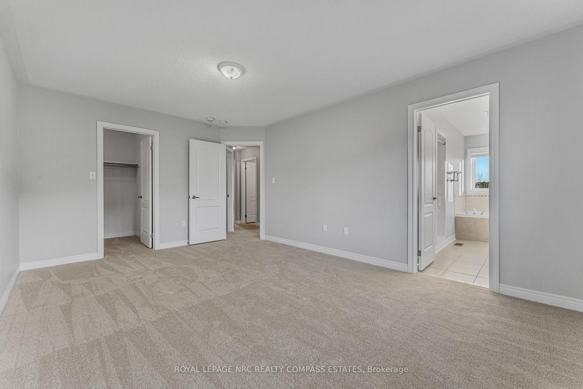 Photo 21 of 37 Colonel Lyall Street, St. Catharines, Secord Woods — HOMEH