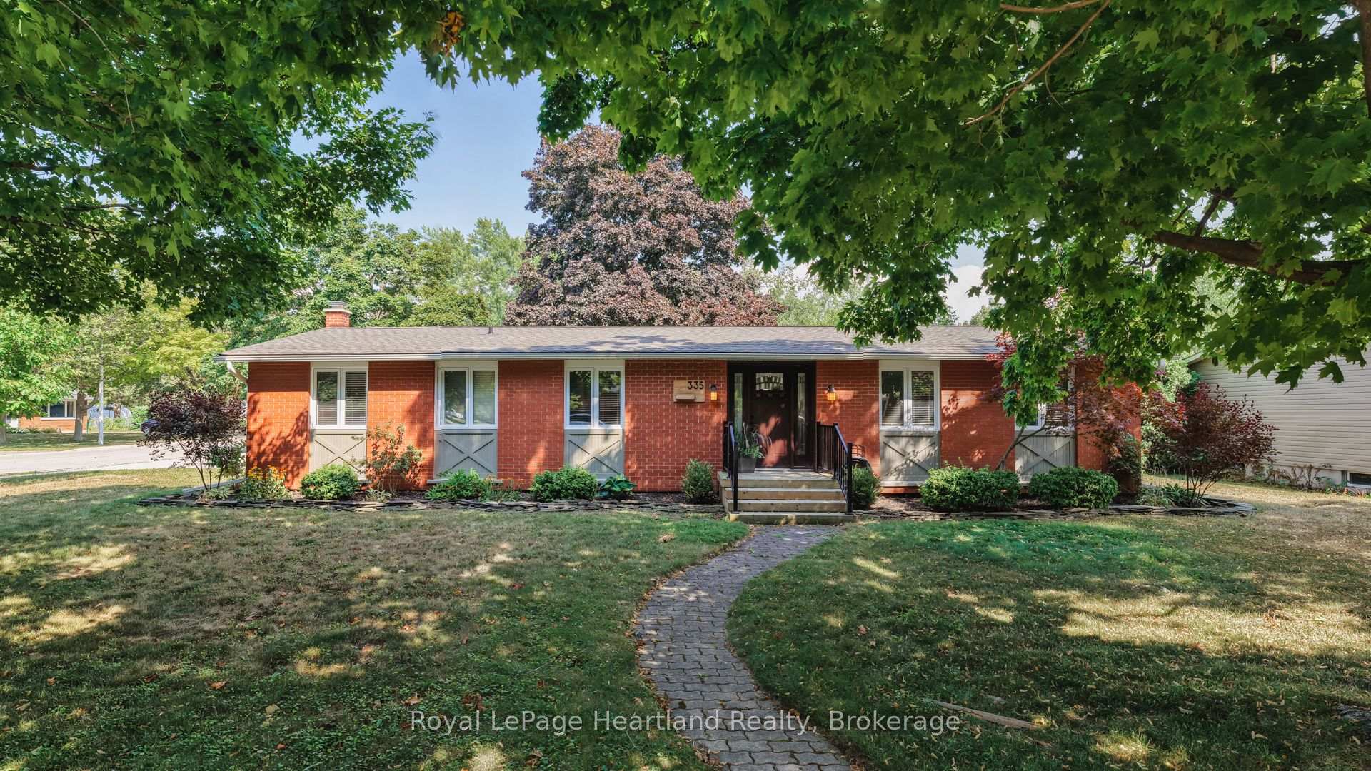 Photo 1 of 335 Oak Street, Goderich, Goderich (Town) — HOMEH