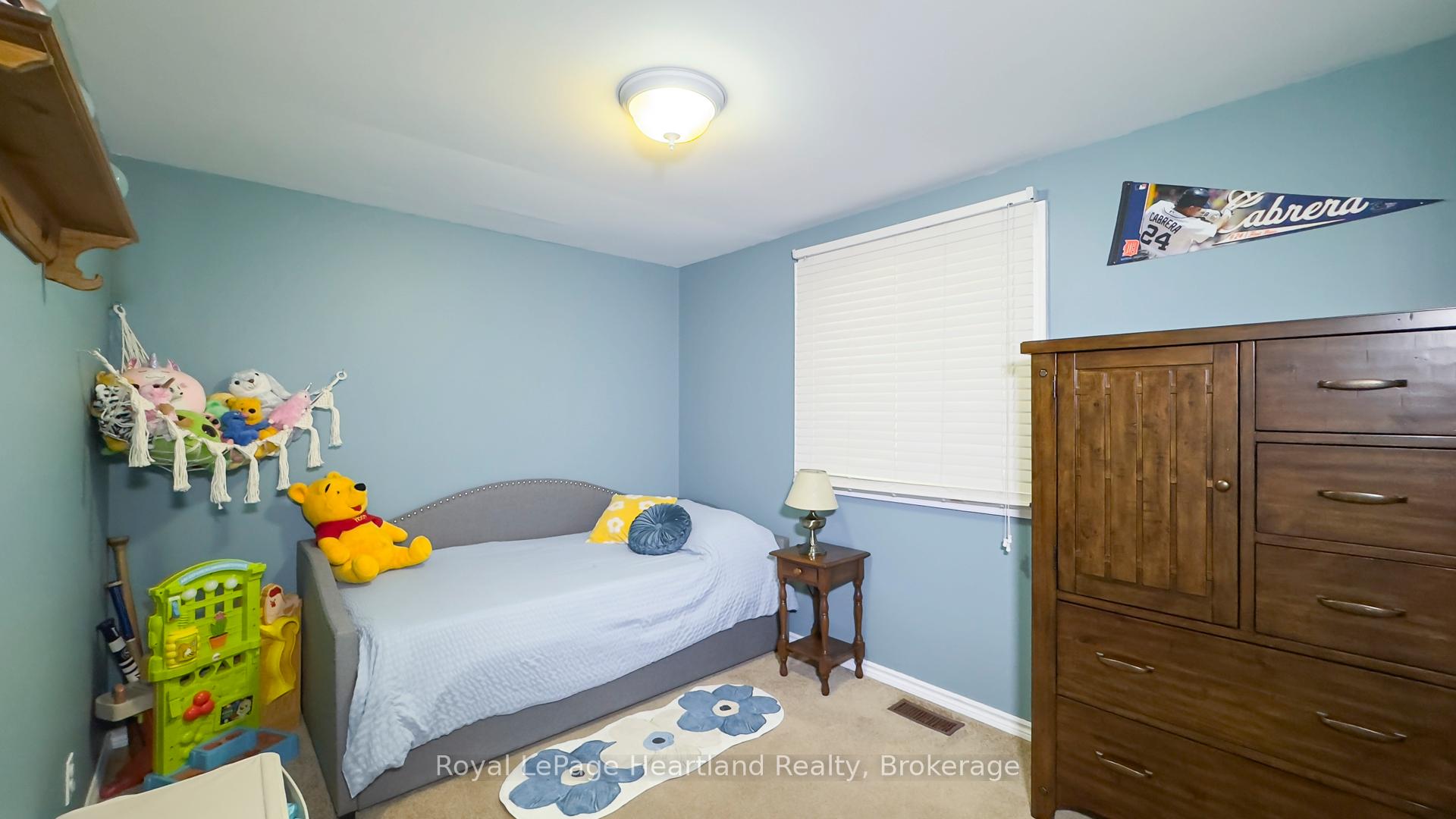 Photo 20 of 335 Oak Street, Goderich, Goderich (Town) — HOMEH