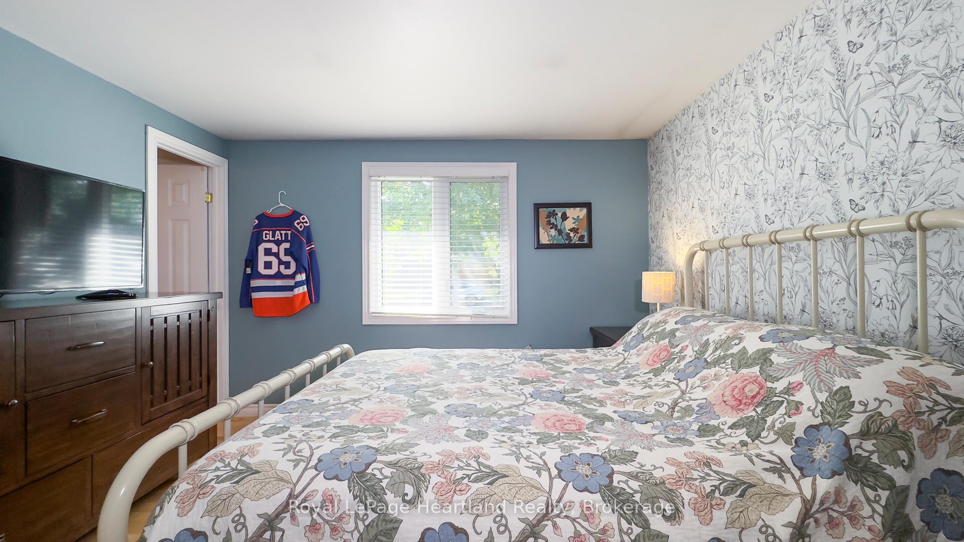 Photo 22 of 335 Oak Street, Goderich, Goderich (Town) — HOMEH
