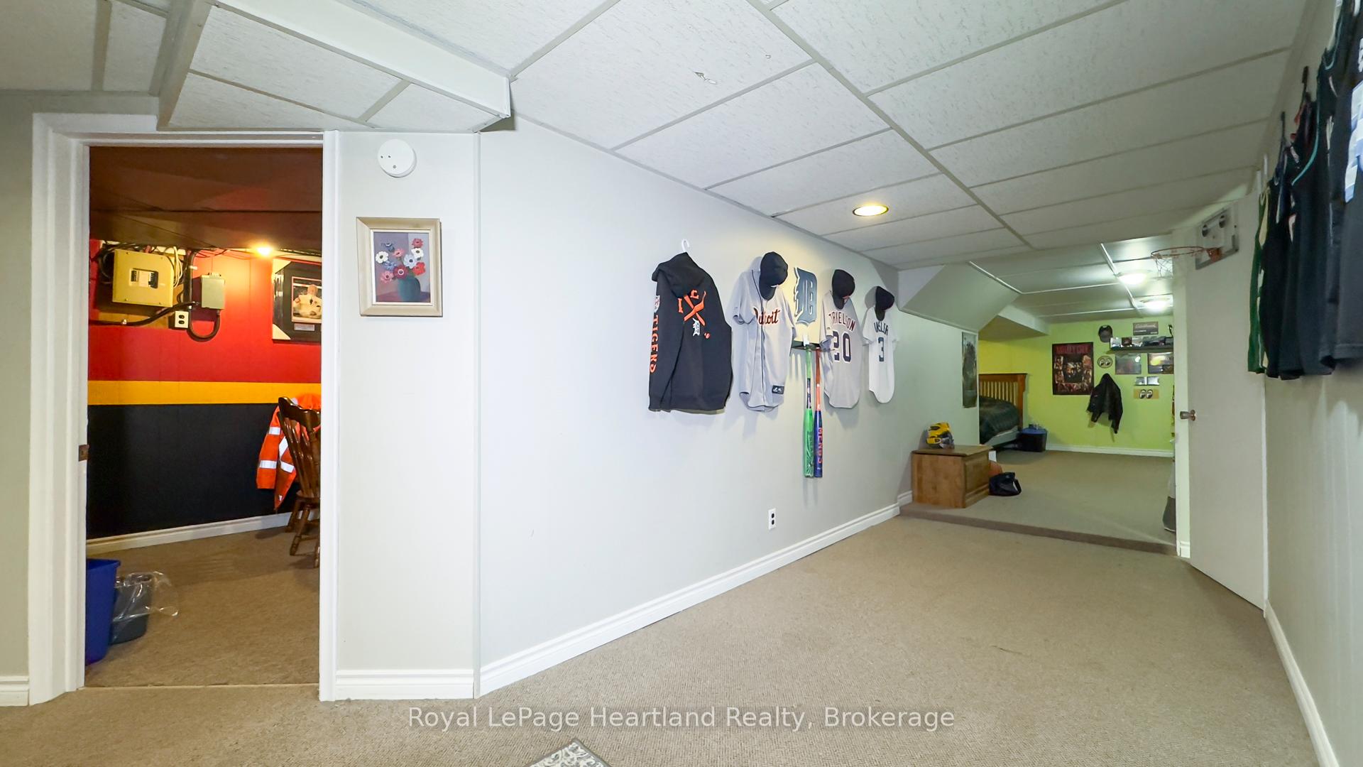 Photo 26 of 335 Oak Street, Goderich, Goderich (Town) — HOMEH