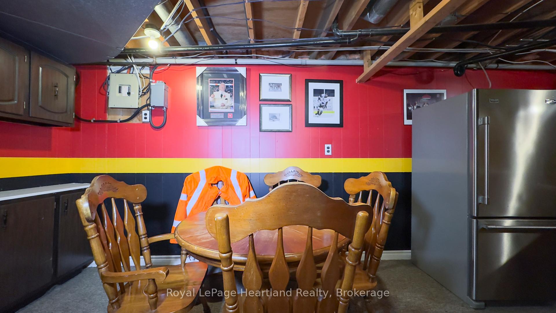 Photo 30 of 335 Oak Street, Goderich, Goderich (Town) — HOMEH