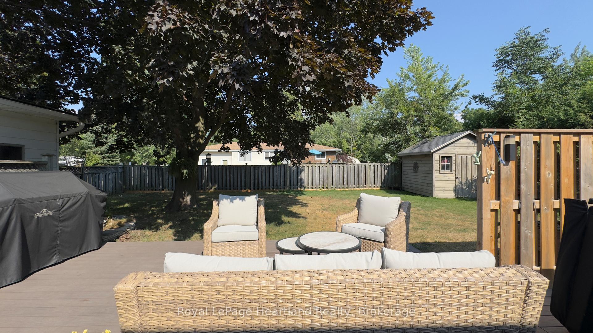 Photo 37 of 335 Oak Street, Goderich, Goderich (Town) — HOMEH