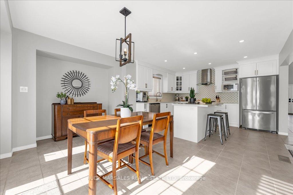 Photo 10 of 12 Holkham Avenue, Hamilton, Meadowlands — HOMEH