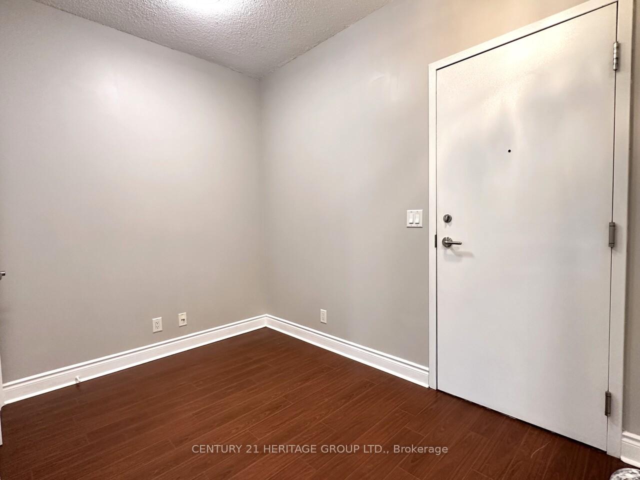 Photo 6 of Unit 132, 33 Cox Boulevard, Markham, Unionville — HOMEH