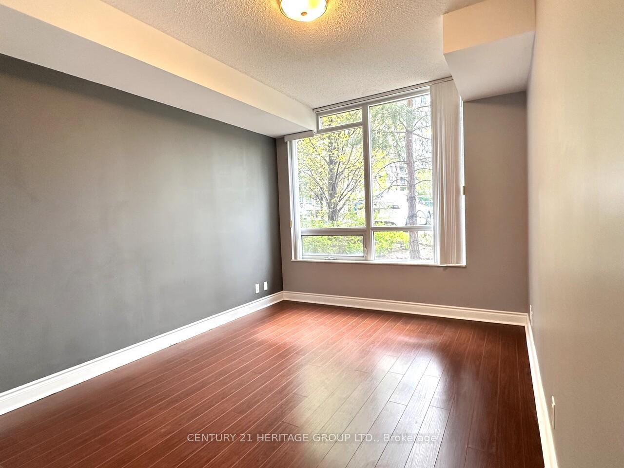 Photo 15 of Unit 132, 33 Cox Boulevard, Markham, Unionville — HOMEH