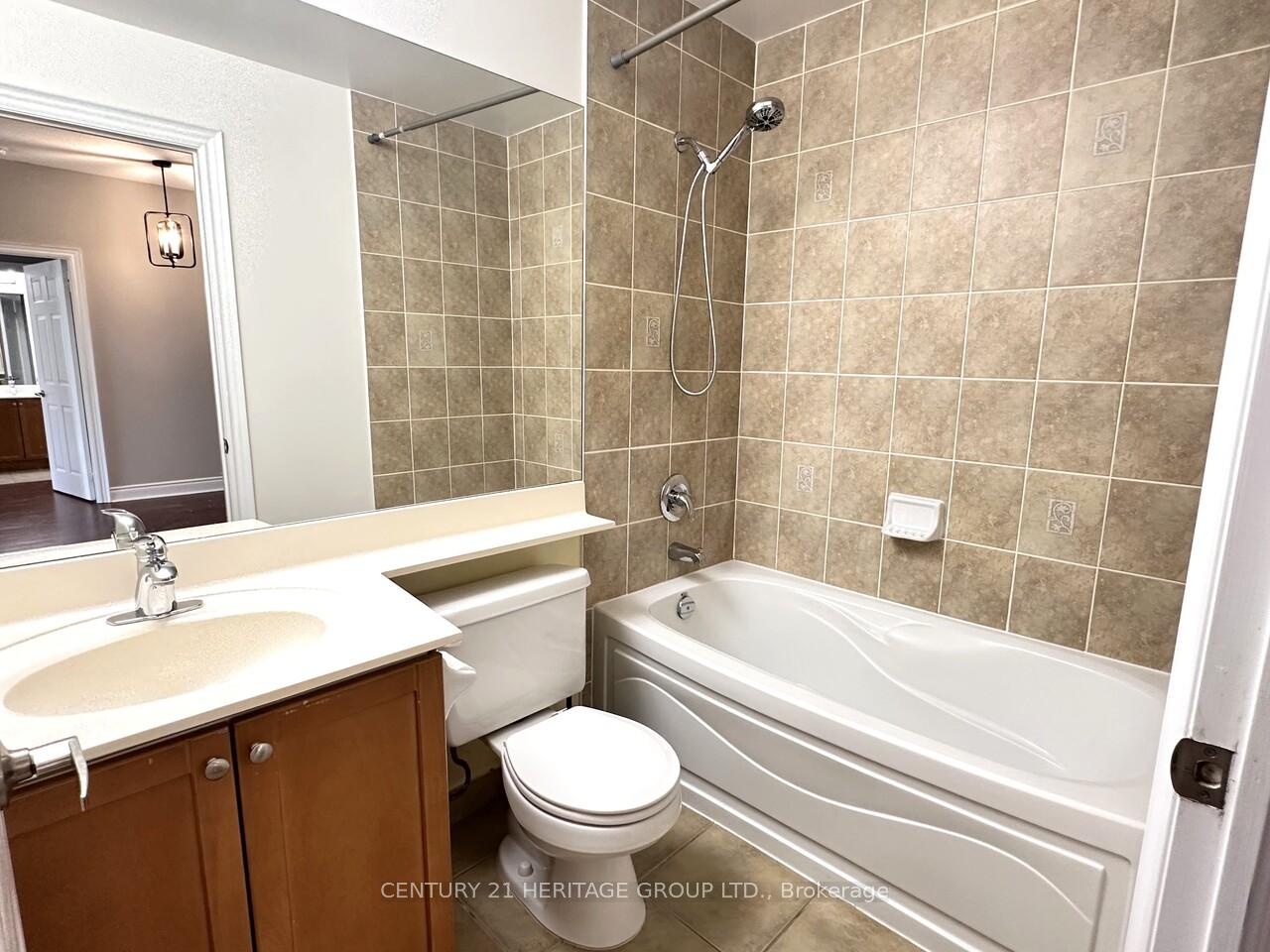 Photo 23 of Unit 132, 33 Cox Boulevard, Markham, Unionville — HOMEH