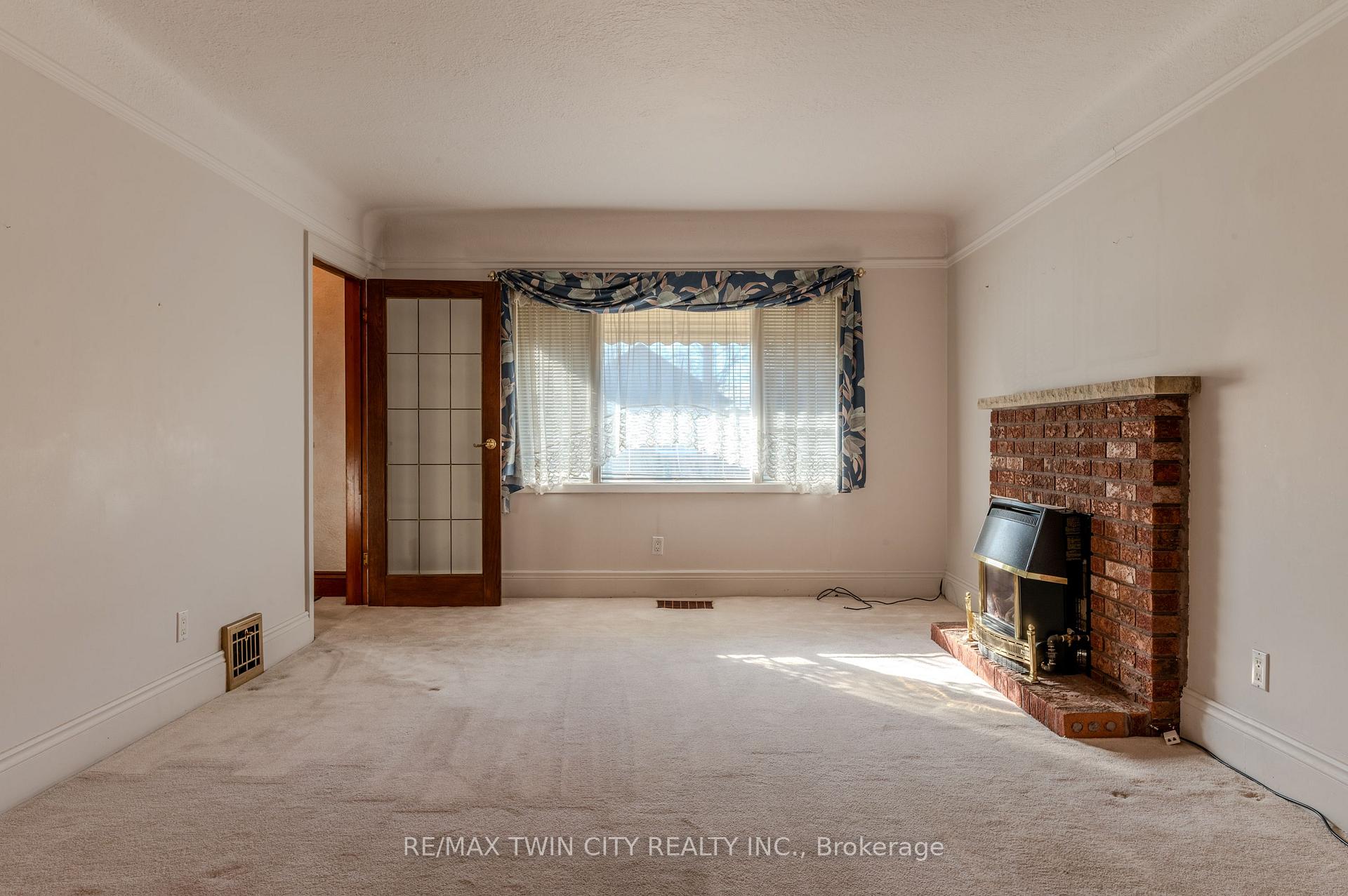Photo 15 of 547 Roxborough Avenue, Hamilton, Homeside — HOMEH