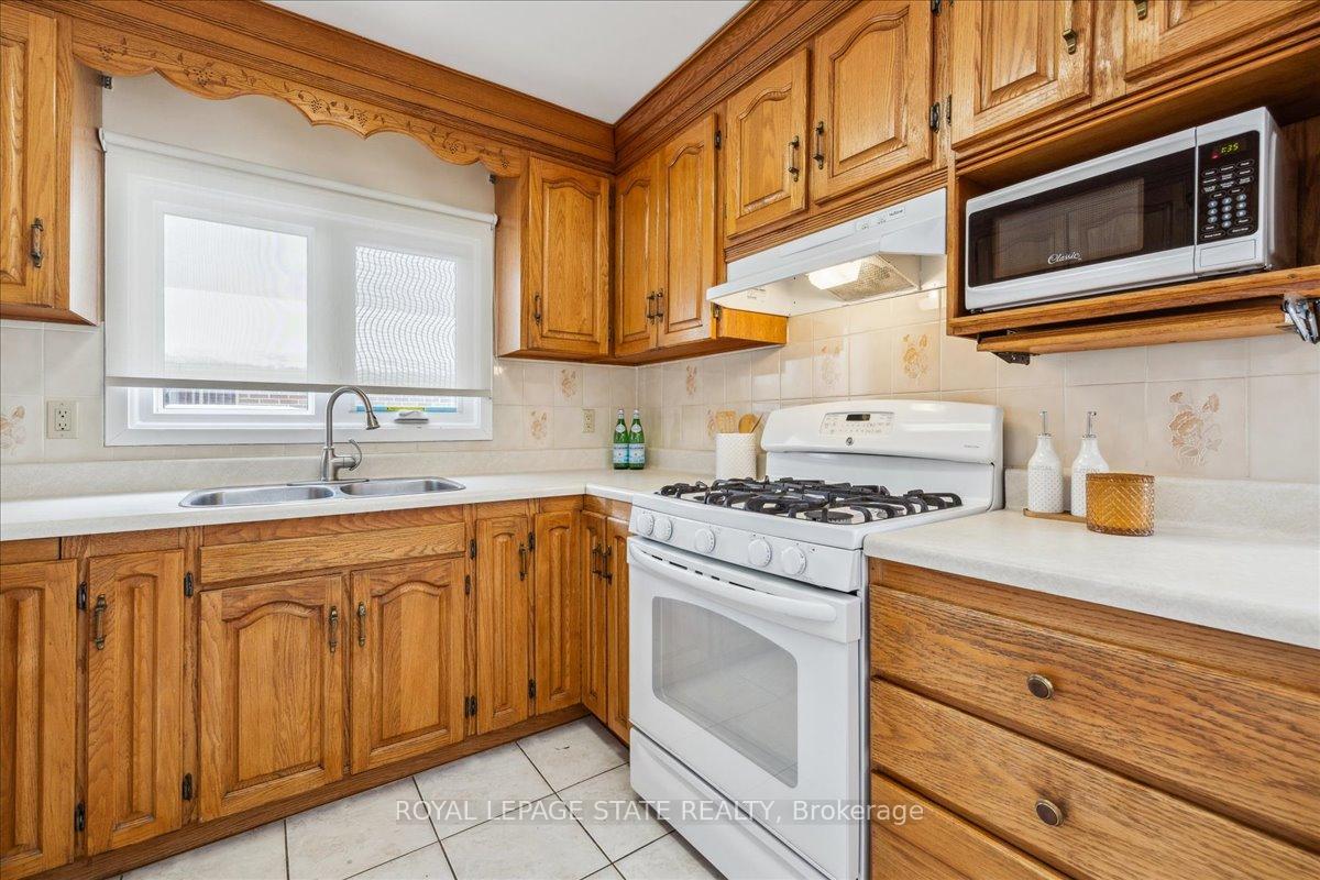 Photo 39 of 34 Grande Avenue, Hamilton, Stoney Creek — HOMEH