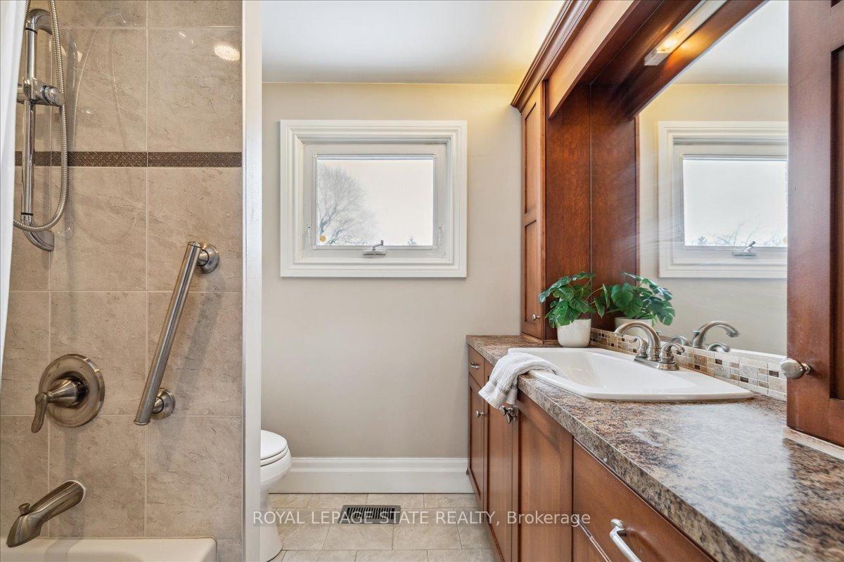 Photo 51 of 34 Grande Avenue, Hamilton, Stoney Creek — HOMEH