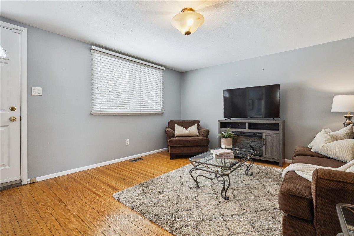 Photo 11 of 34 Grande Avenue, Hamilton, Stoney Creek — HOMEH