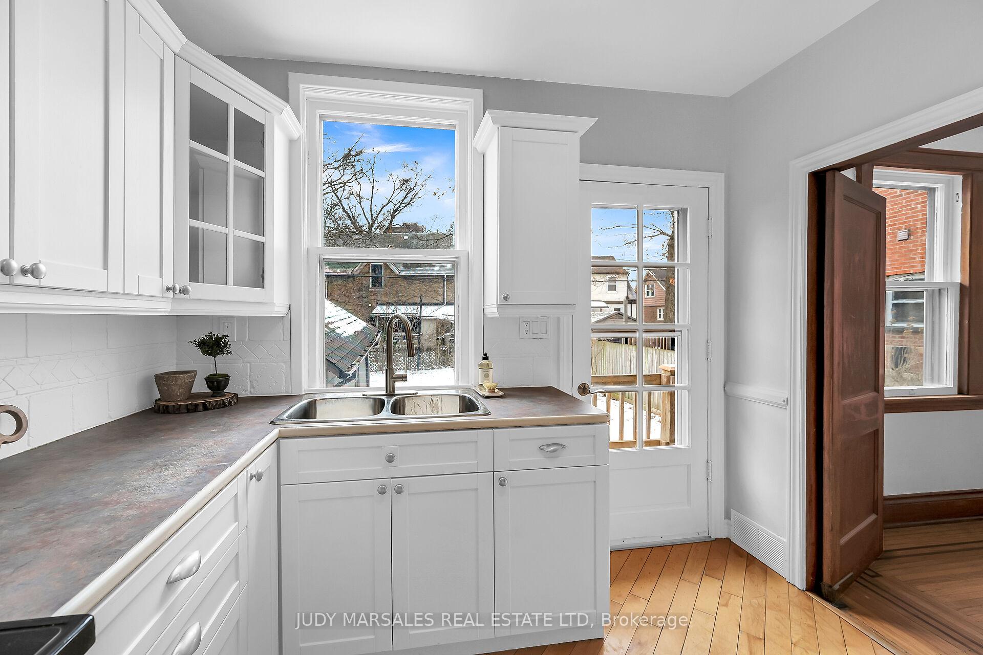 Photo 18 of 77 Arkell Street, Hamilton, Westdale — HOMEH