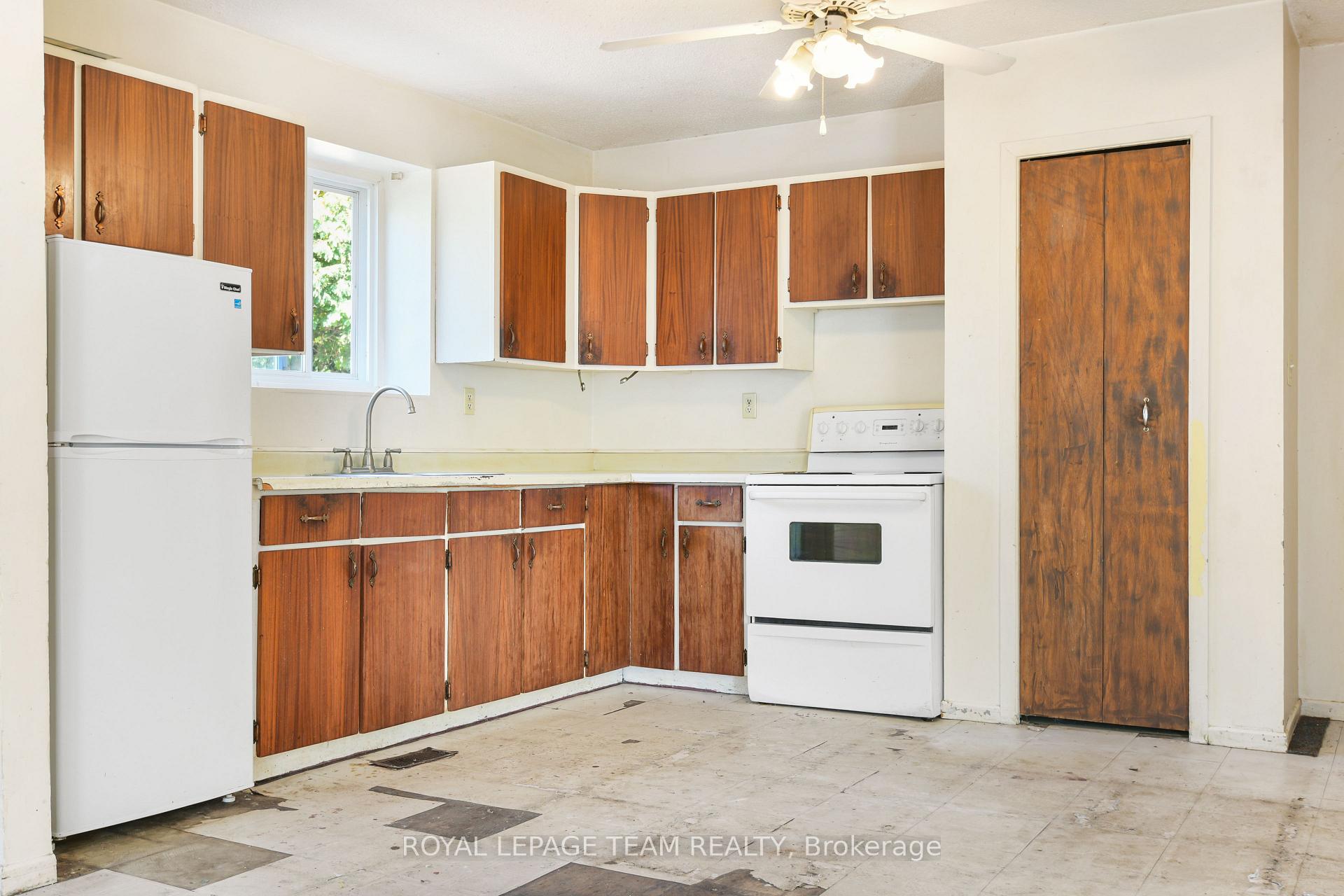 Photo 8 of 161 Rivington Street, Ottawa, Carp — HOMEH