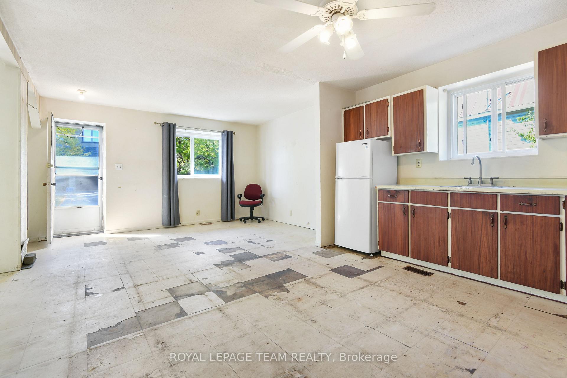 Photo 13 of 161 Rivington Street, Ottawa, Carp — HOMEH