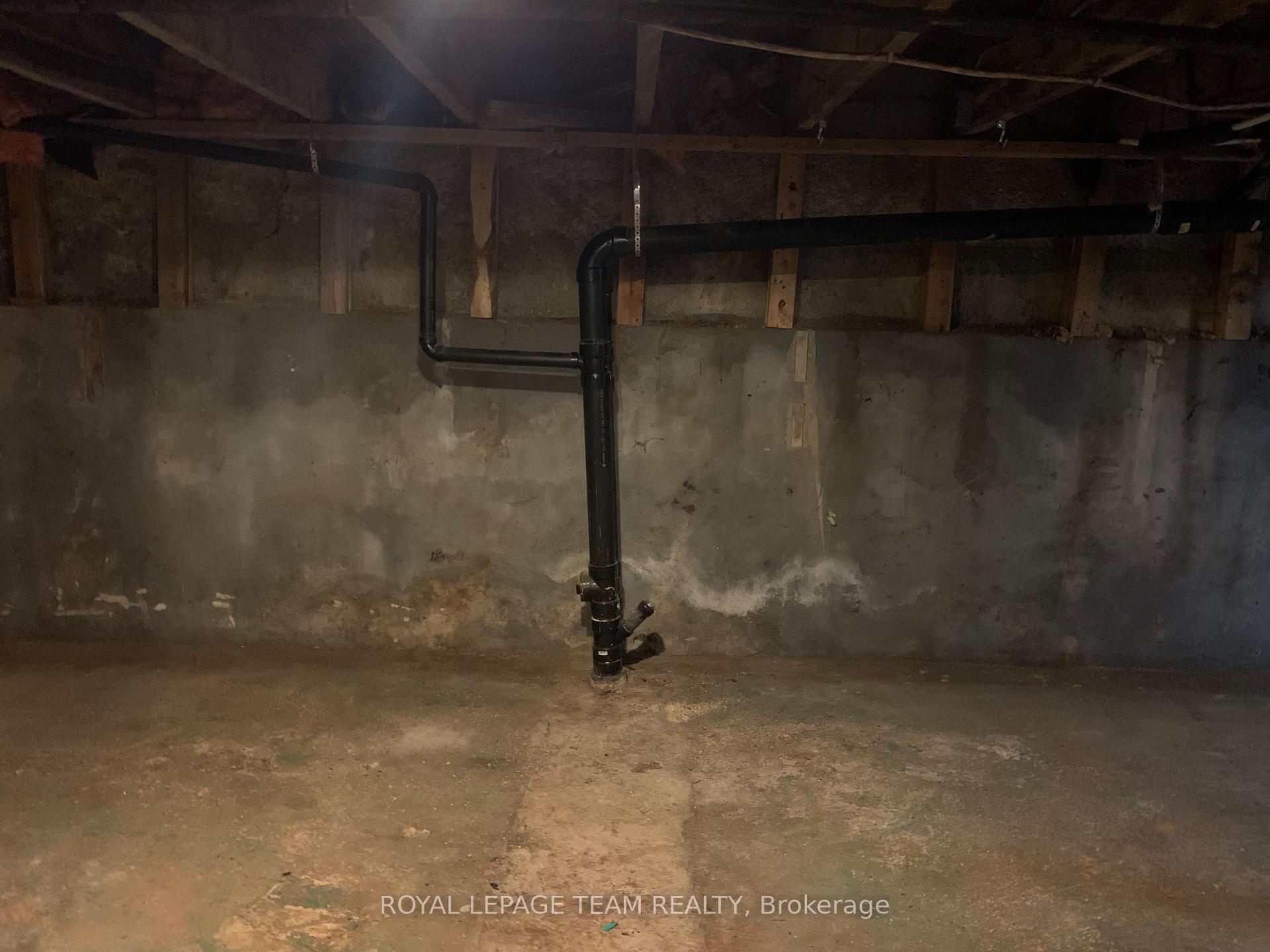 Photo 31 of 161 Rivington Street, Ottawa, Carp — HOMEH