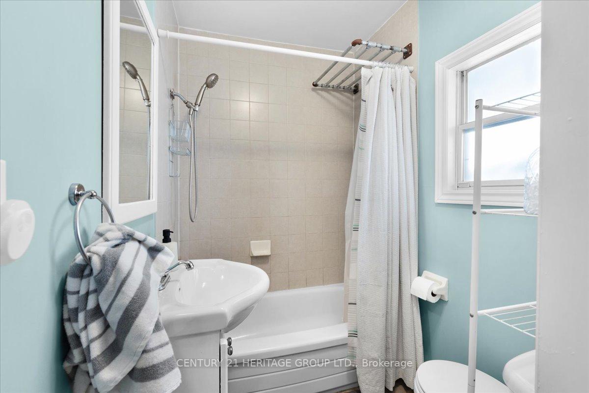Photo 21 of 39 East 27th Street, Hamilton, Eastmount — HOMEH