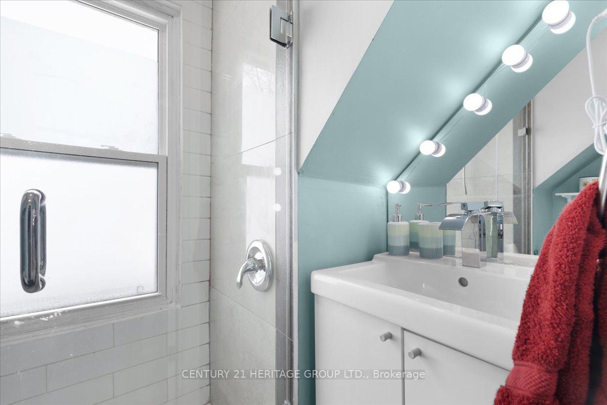 Photo 26 of 39 East 27th Street, Hamilton, Eastmount — HOMEH