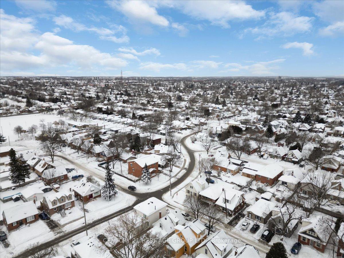 Photo 38 of 39 East 27th Street, Hamilton, Eastmount — HOMEH