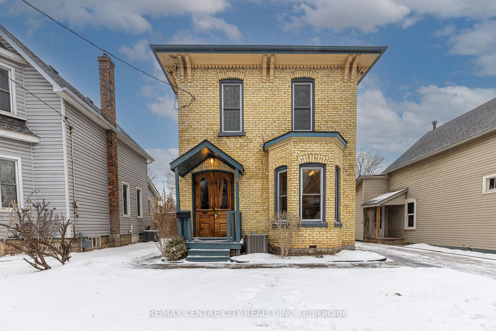 Photo 1 of 82 Manitoba Street, St. Thomas — HOMEH