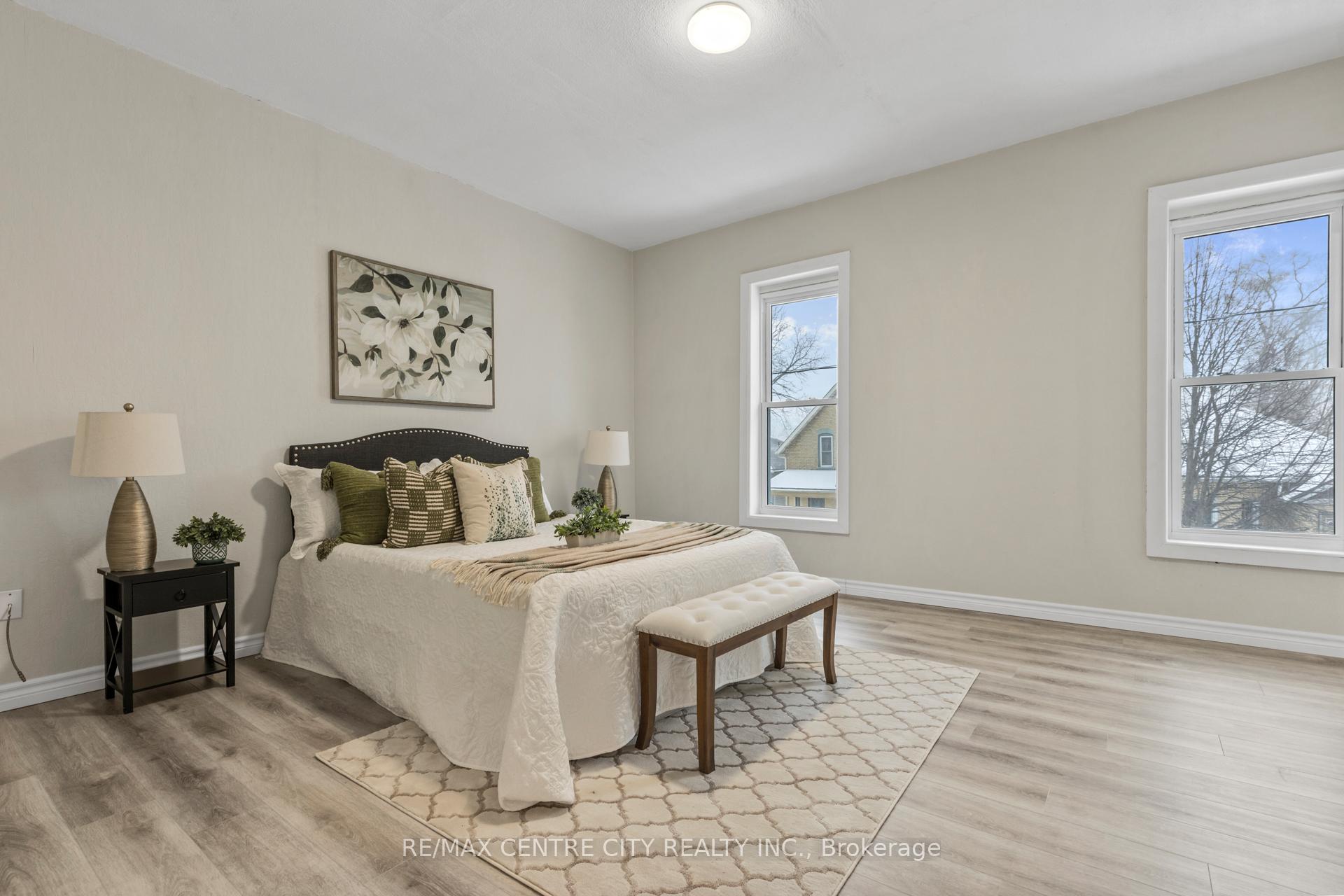 Photo 16 of 82 Manitoba Street, St. Thomas — HOMEH