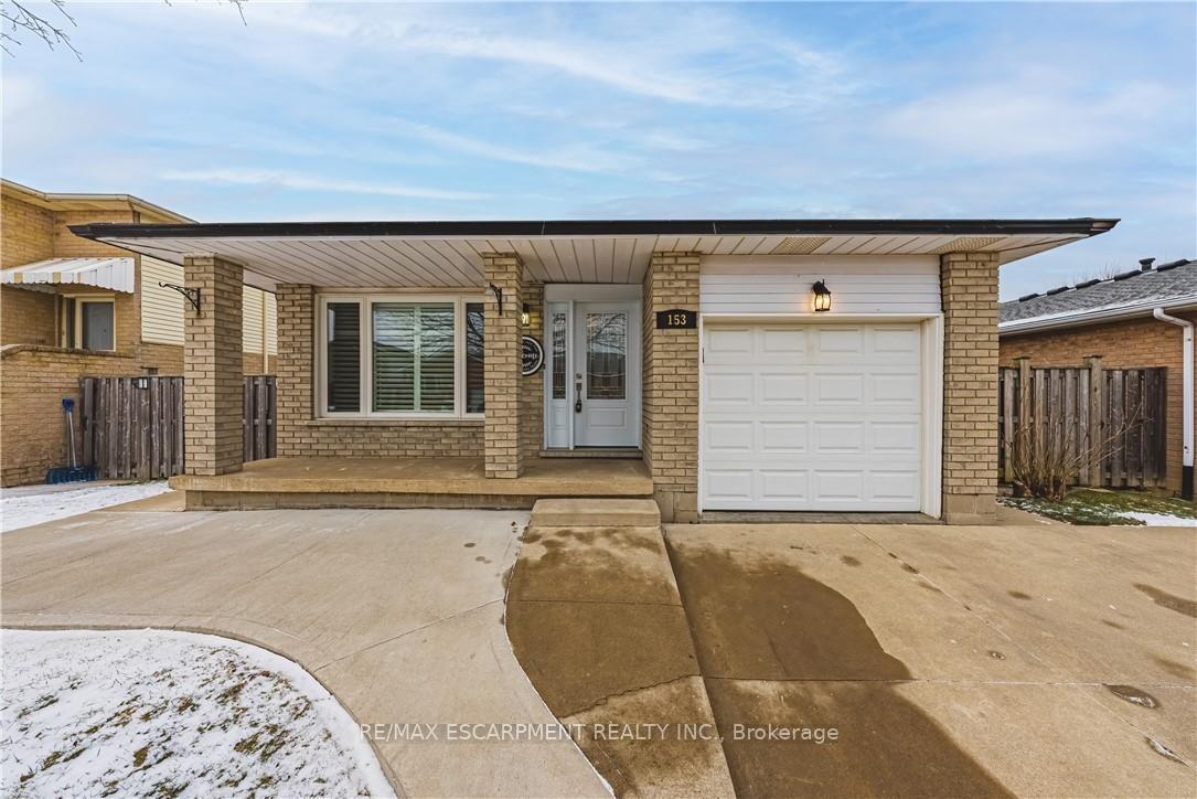 Photo 4 of 153 Ravenbury Drive, Hamilton, Randall — HOMEH