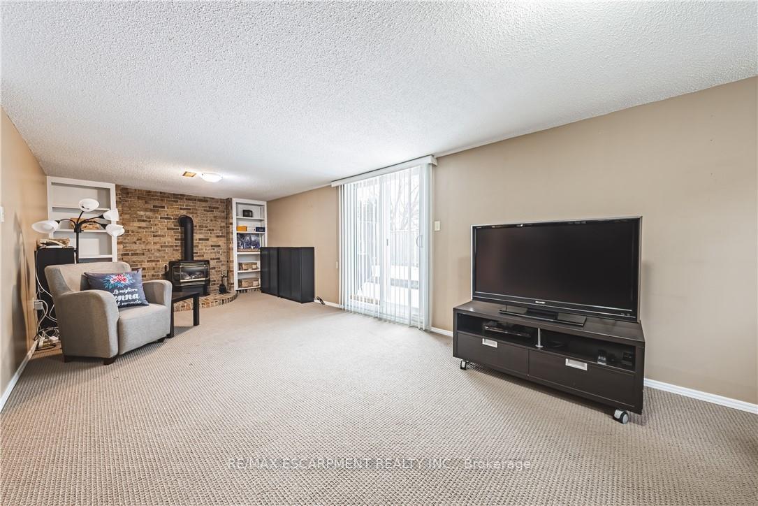 Photo 27 of 153 Ravenbury Drive, Hamilton, Randall — HOMEH