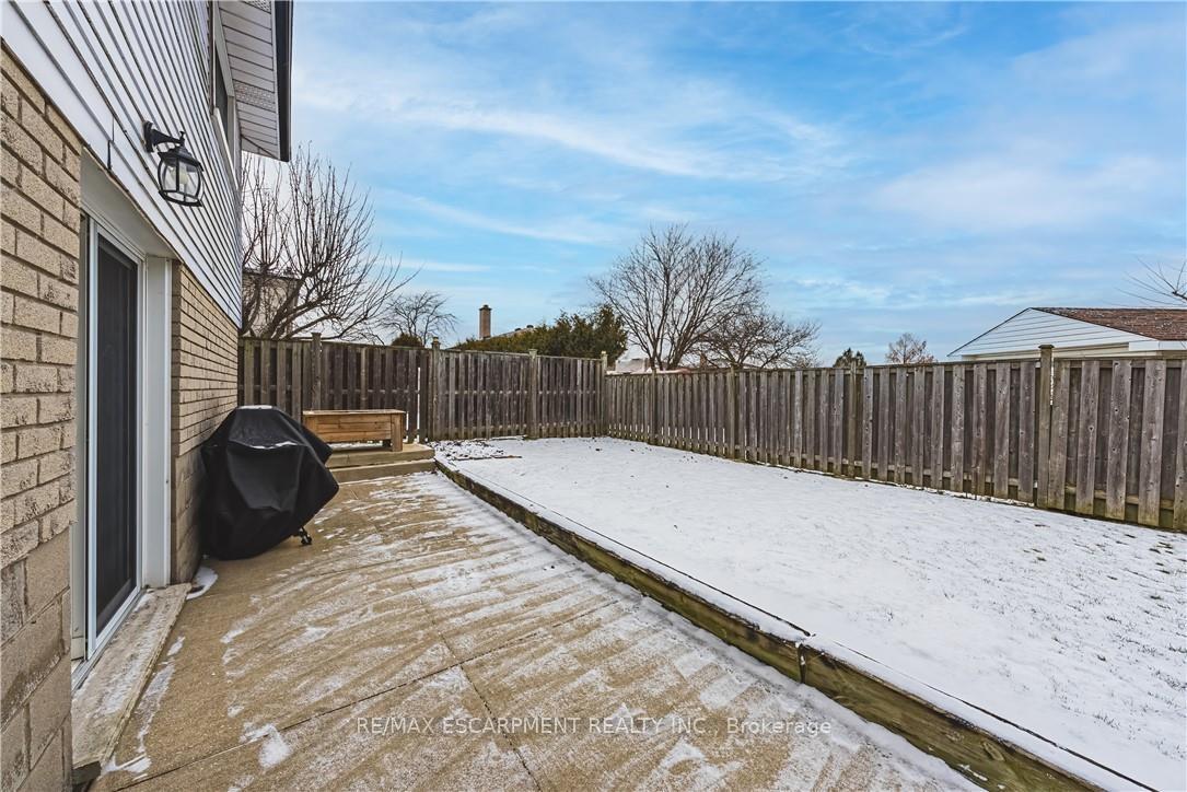Photo 35 of 153 Ravenbury Drive, Hamilton, Randall — HOMEH