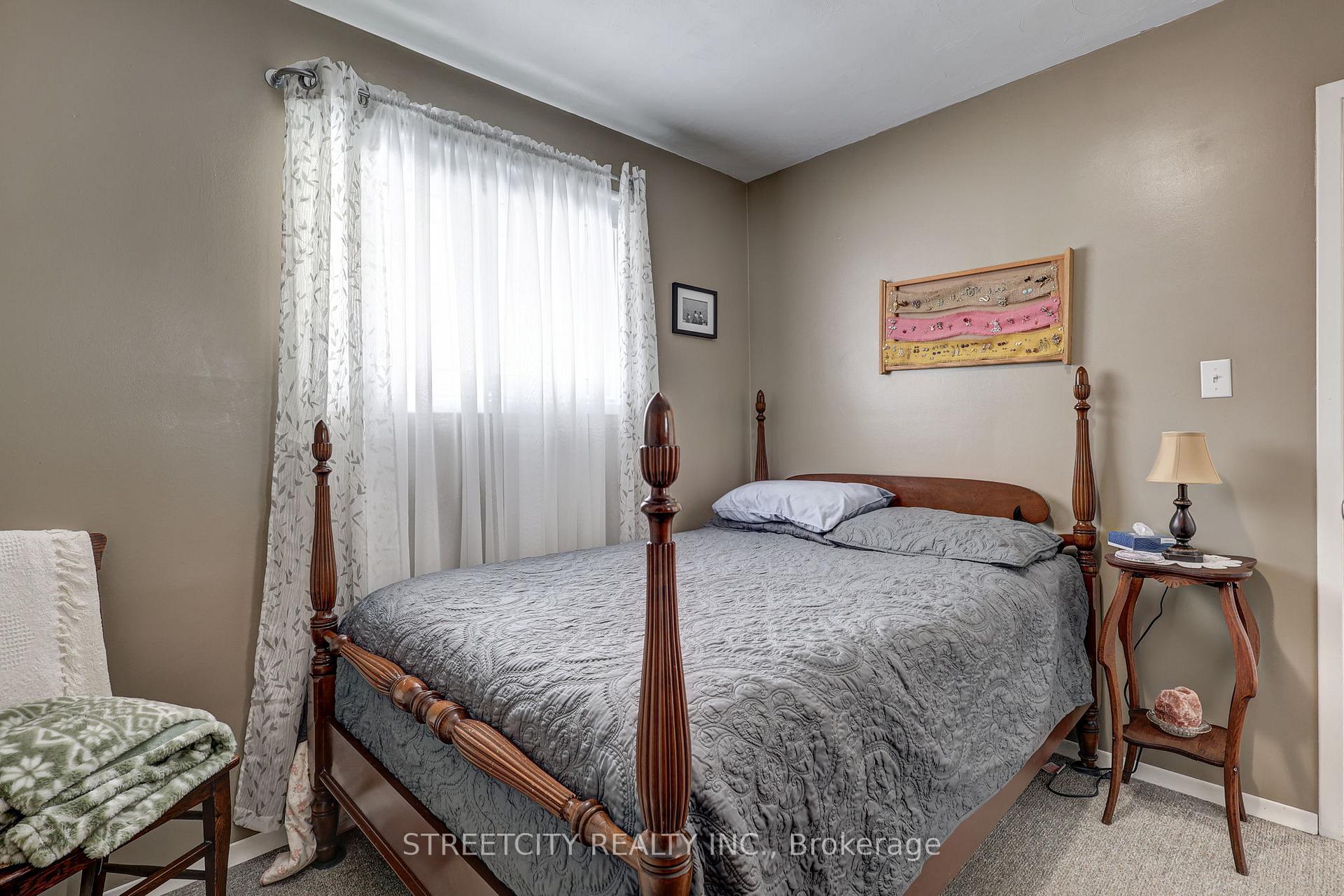 Photo 21 of 123 Lawrence Avenue, St. Thomas — HOMEH