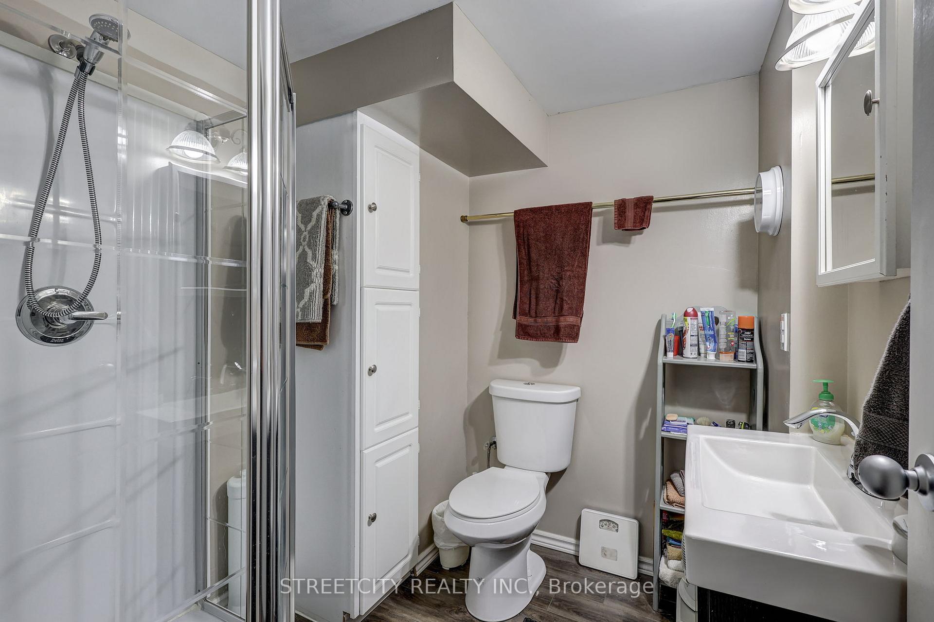 Photo 31 of 123 Lawrence Avenue, St. Thomas — HOMEH