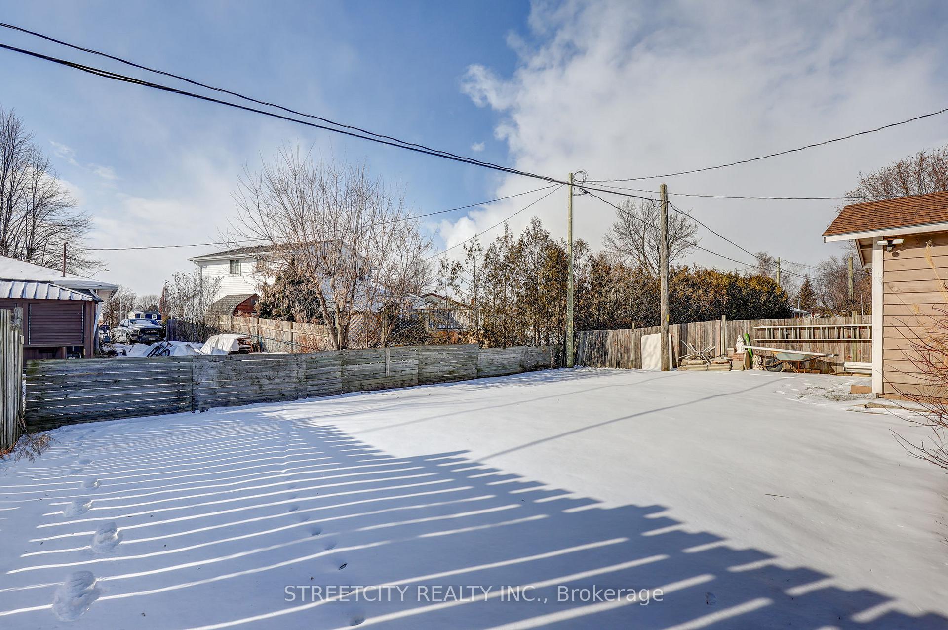 Photo 37 of 123 Lawrence Avenue, St. Thomas — HOMEH