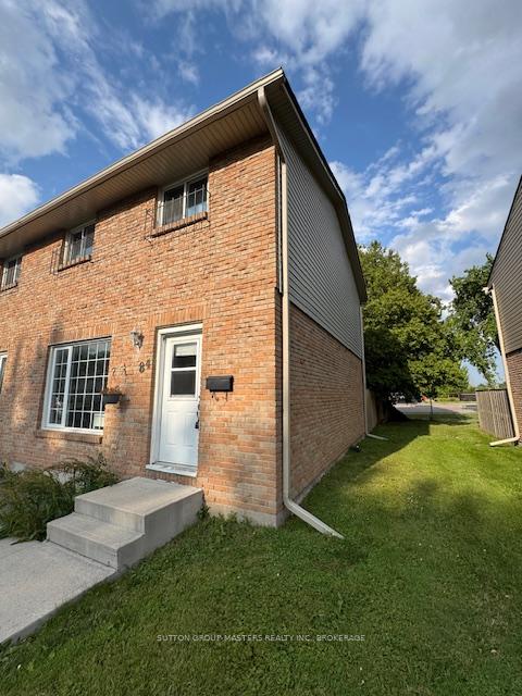 Front of Unit 84, 84 Rosemund Crescent