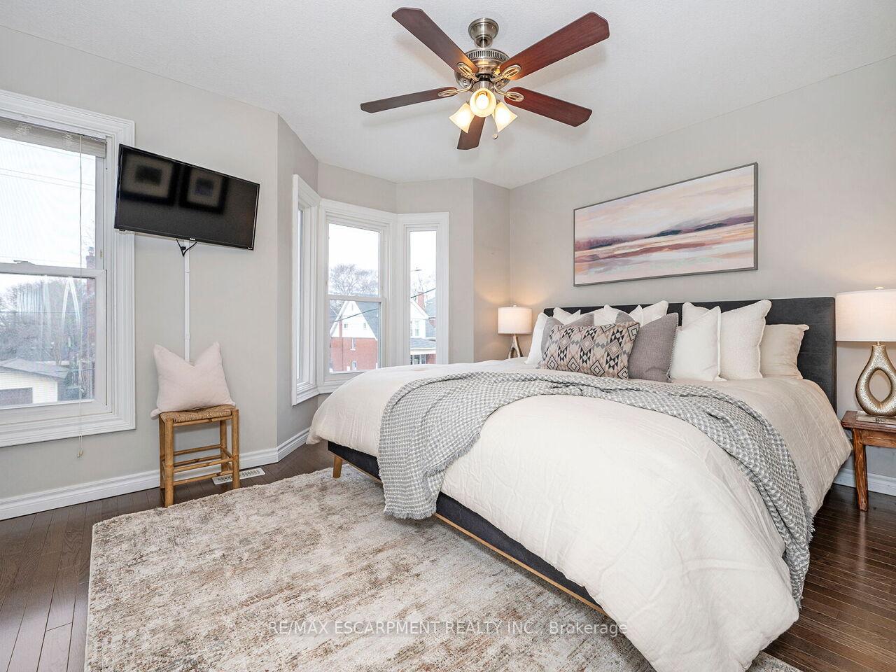 Photo 21 of 218 Cumberland Avenue, Hamilton, St. Clair — HOMEH