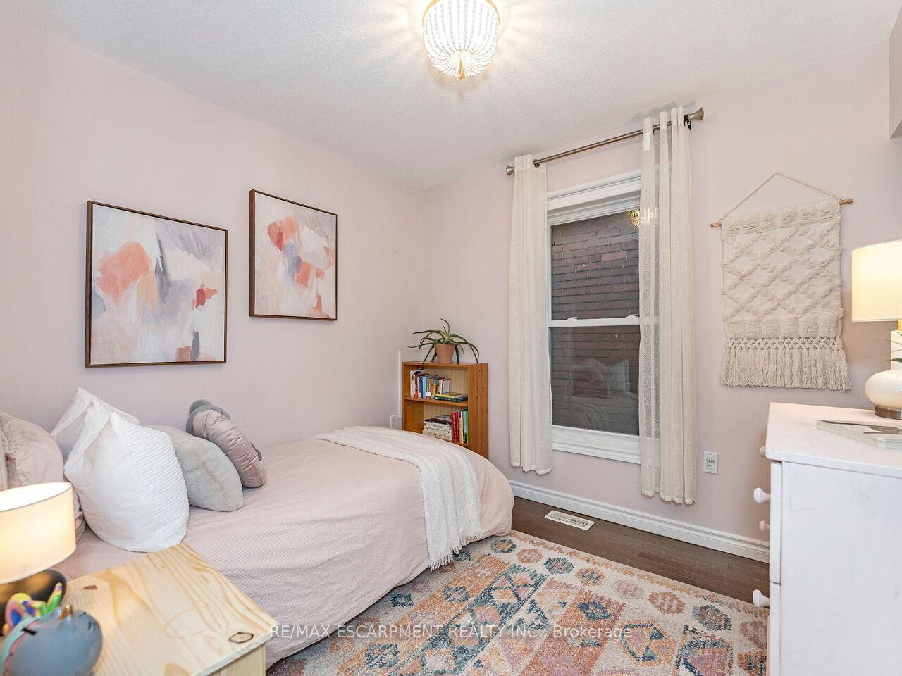 Photo 27 of 218 Cumberland Avenue, Hamilton, St. Clair — HOMEH