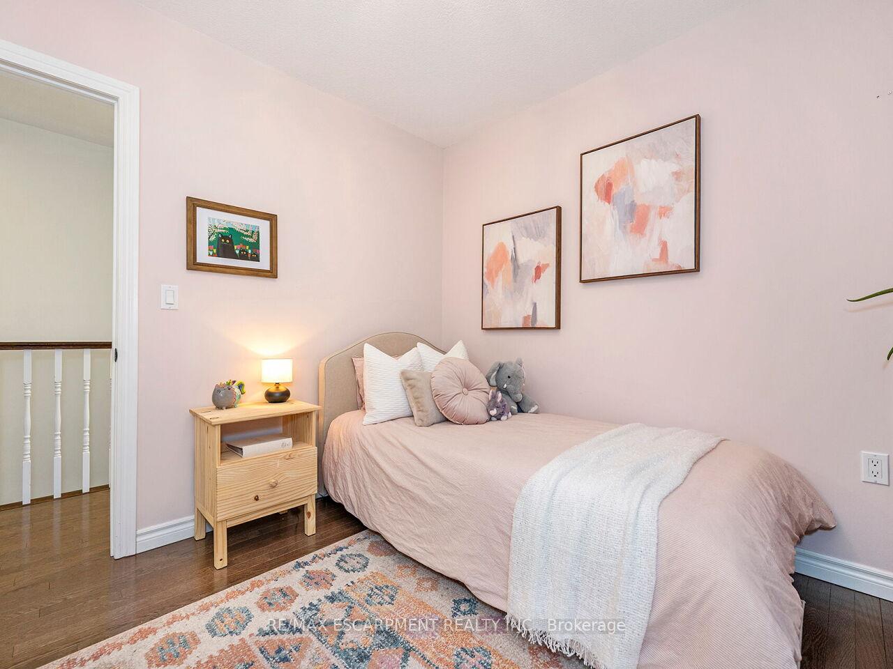 Photo 28 of 218 Cumberland Avenue, Hamilton, St. Clair — HOMEH