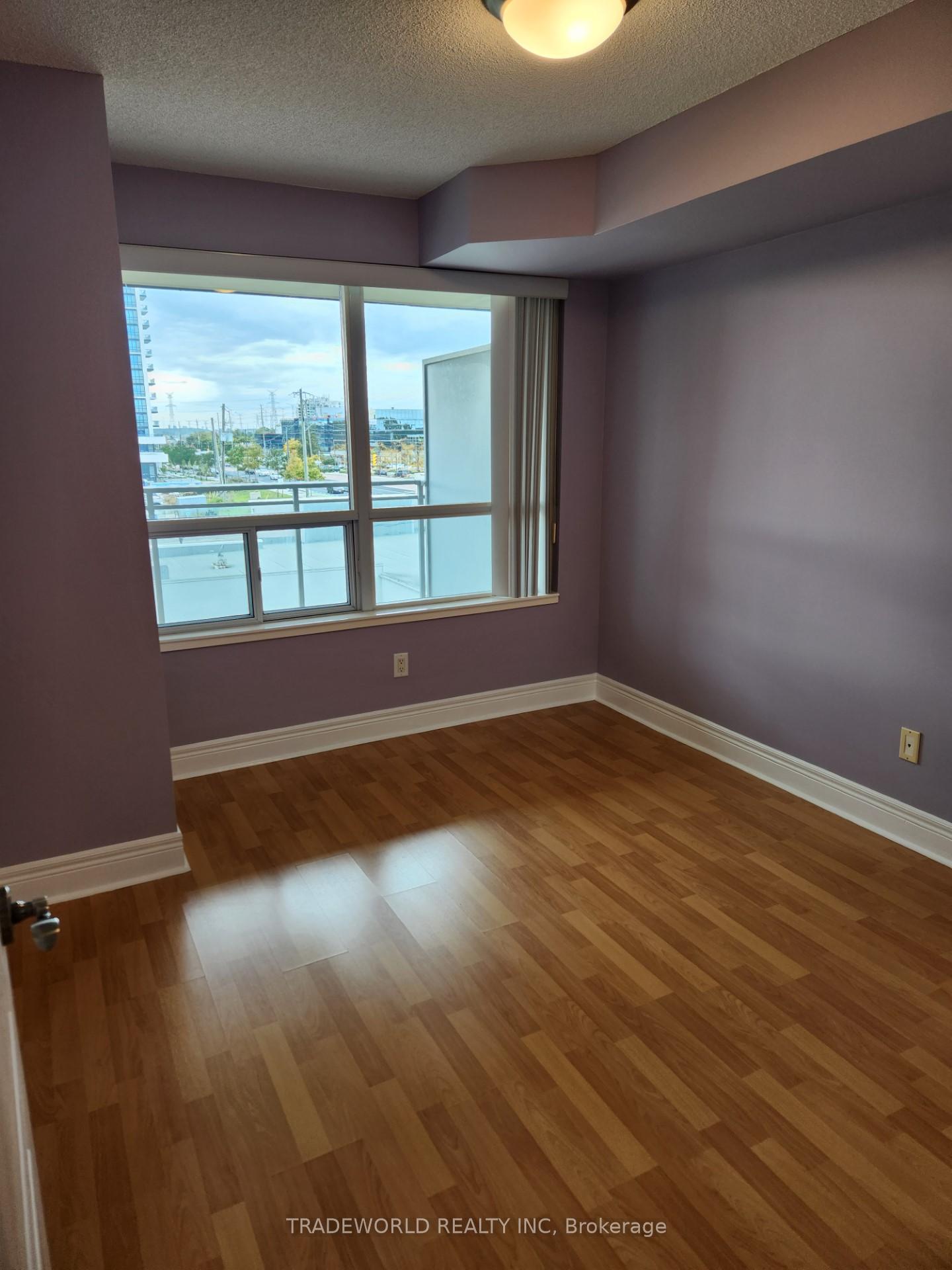 Photo 6 of Unit 608, 48 Suncrest Boulevard, Markham, Commerce Valley — HOMEH