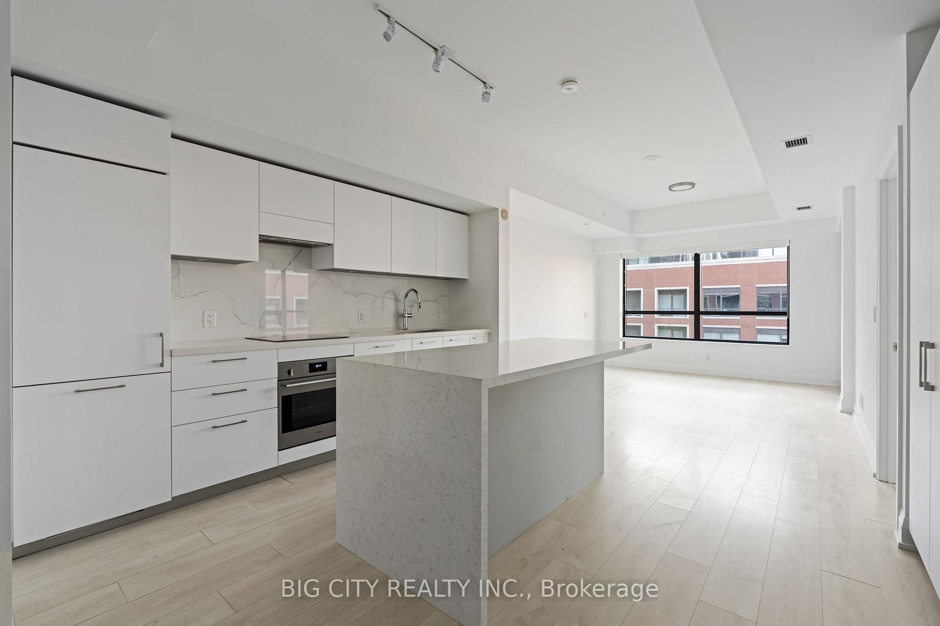 Photo 4 of Unit 605, 33 Frederick Todd Way, Toronto, Thorncliffe Park — HOMEH