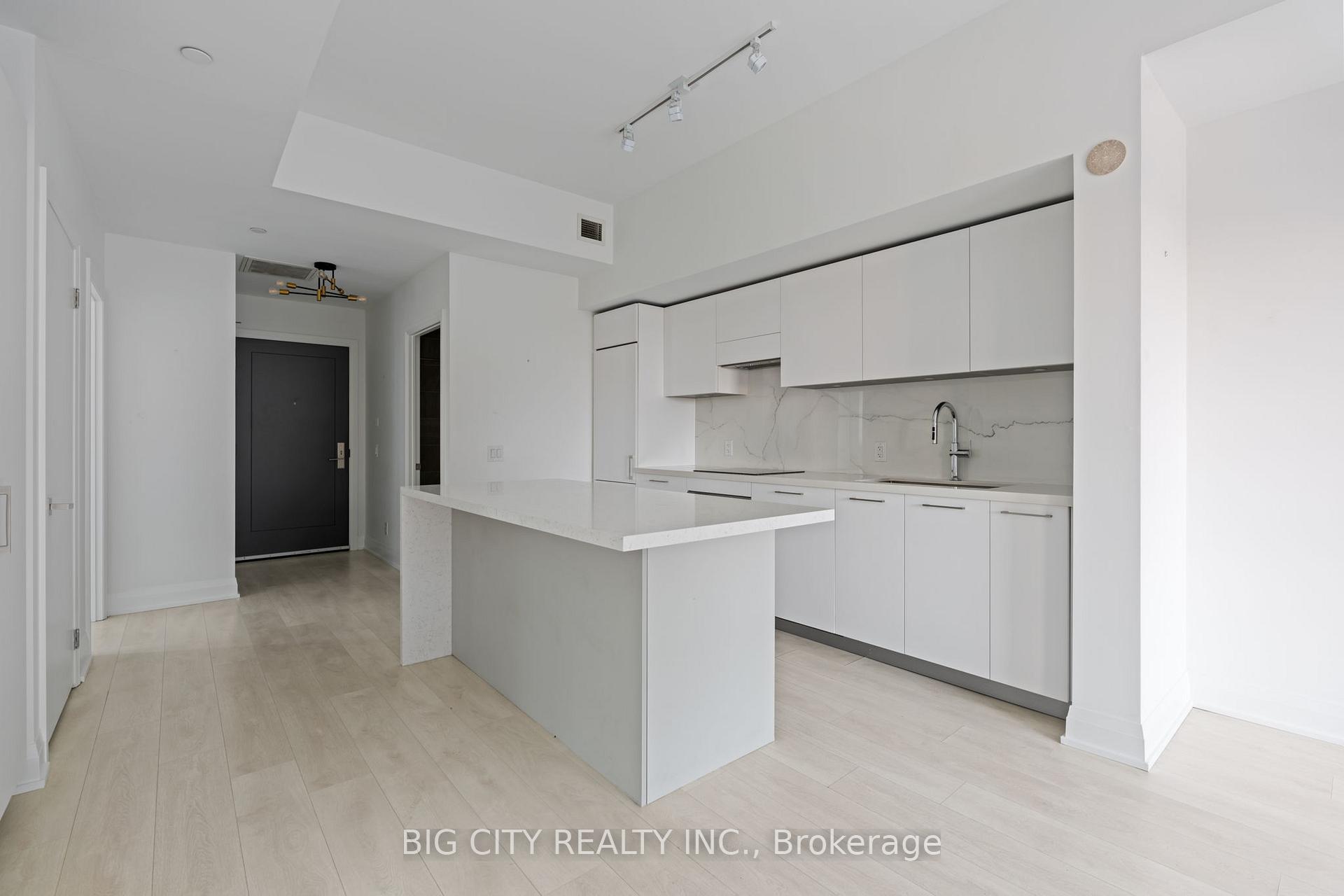 Photo 5 of Unit 605, 33 Frederick Todd Way, Toronto, Thorncliffe Park — HOMEH