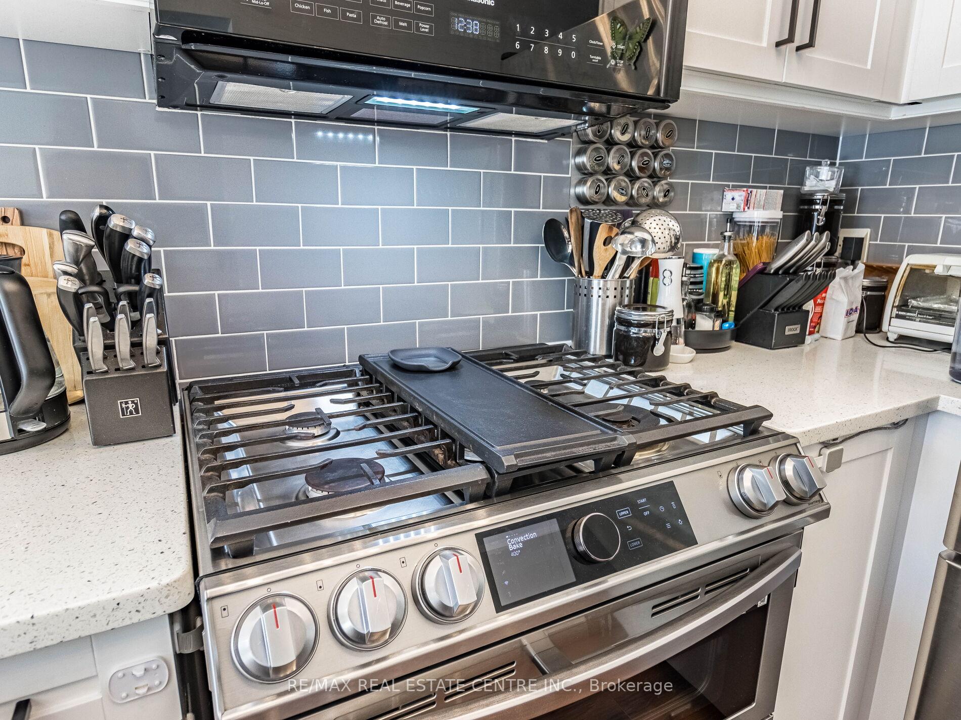 Photo 11 of 54 Hillcroft Drive, Hamilton, Stoney Creek — HOMEH
