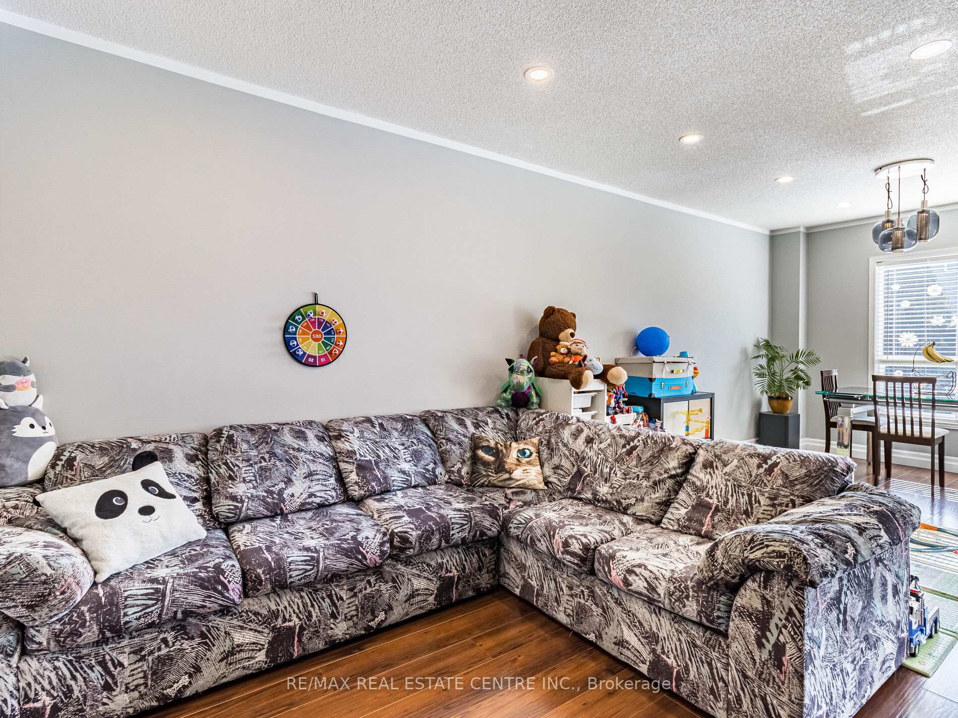 Photo 16 of 54 Hillcroft Drive, Hamilton, Stoney Creek — HOMEH