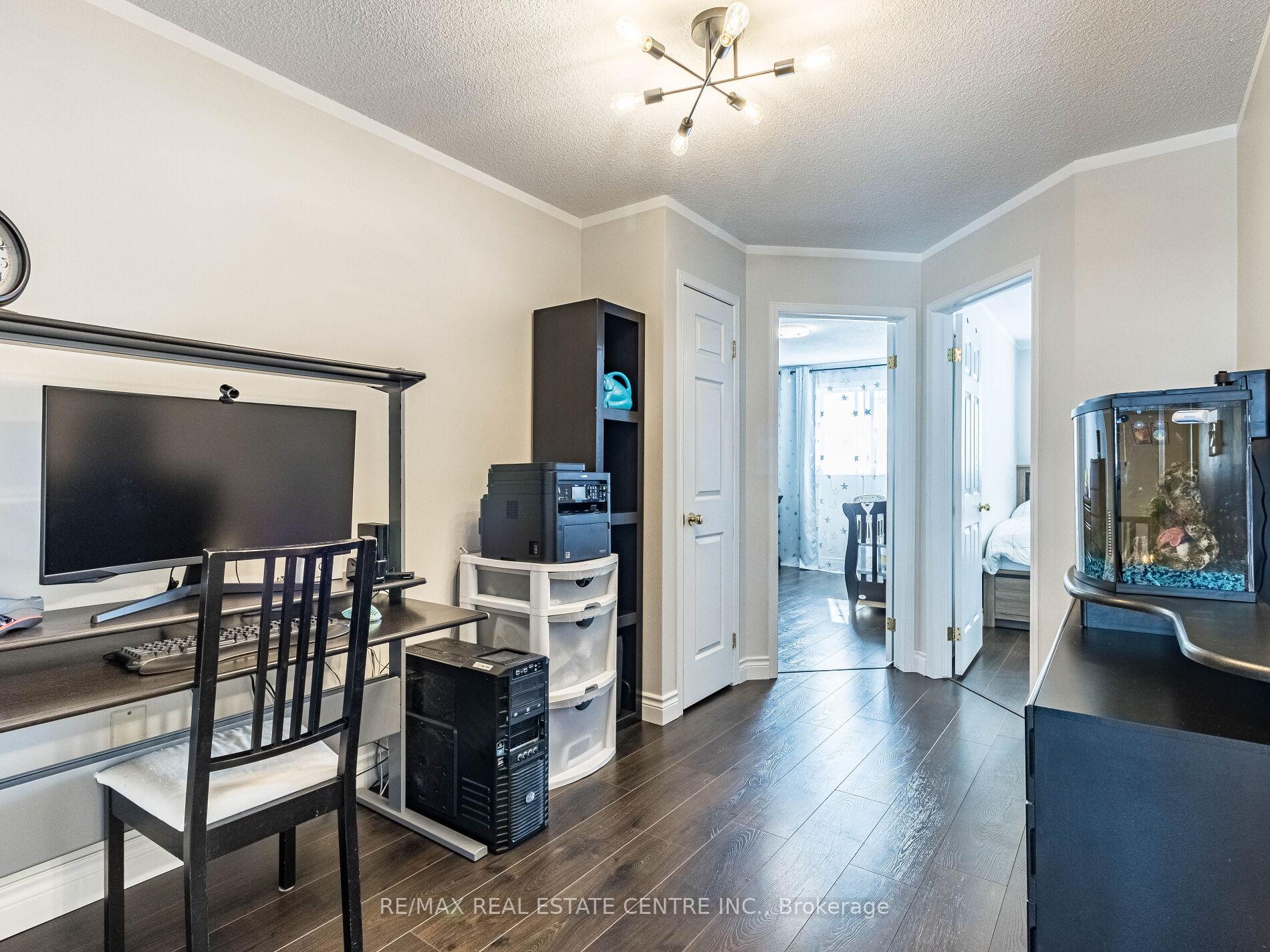 Photo 20 of 54 Hillcroft Drive, Hamilton, Stoney Creek — HOMEH