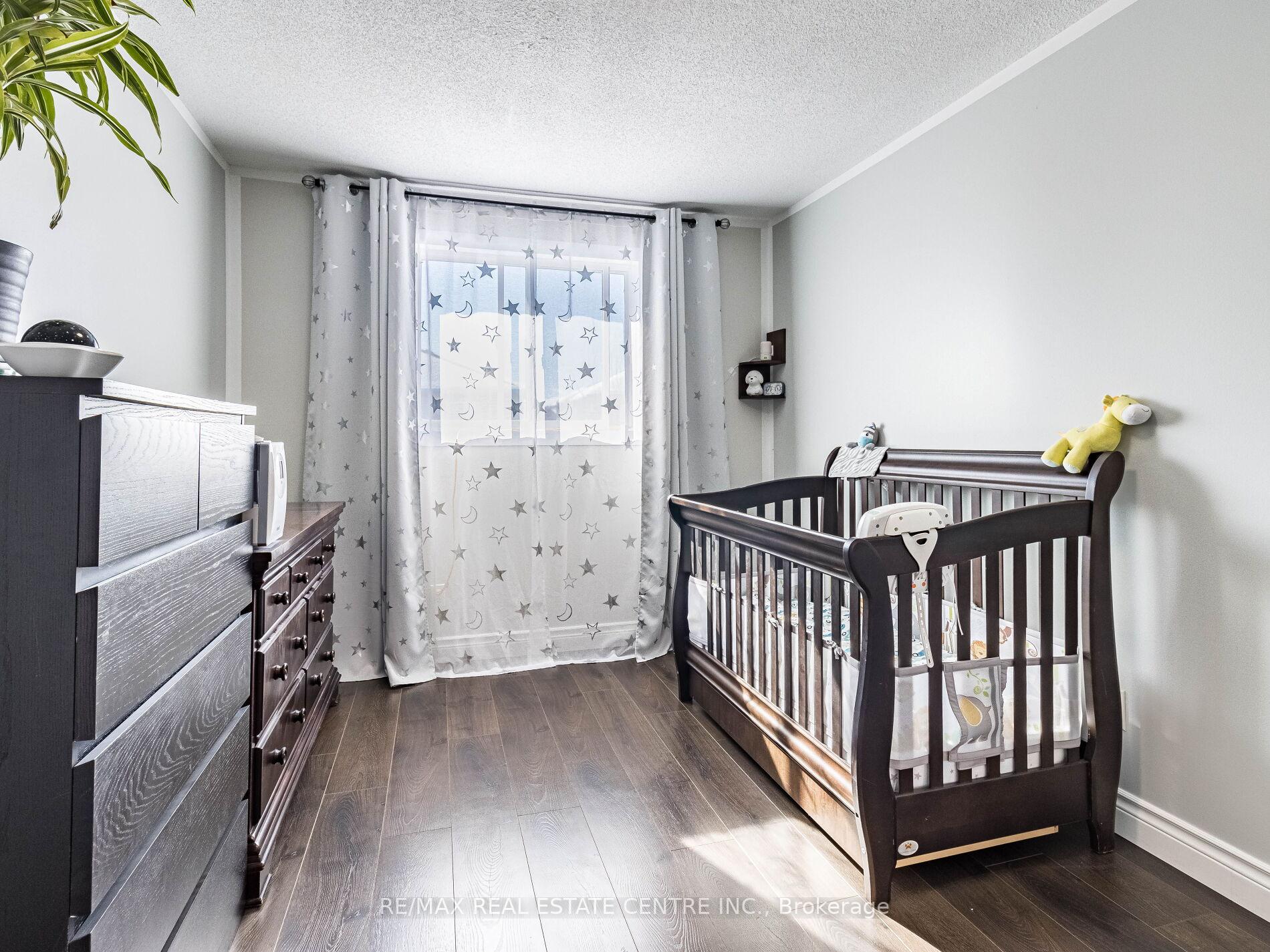 Photo 27 of 54 Hillcroft Drive, Hamilton, Stoney Creek — HOMEH