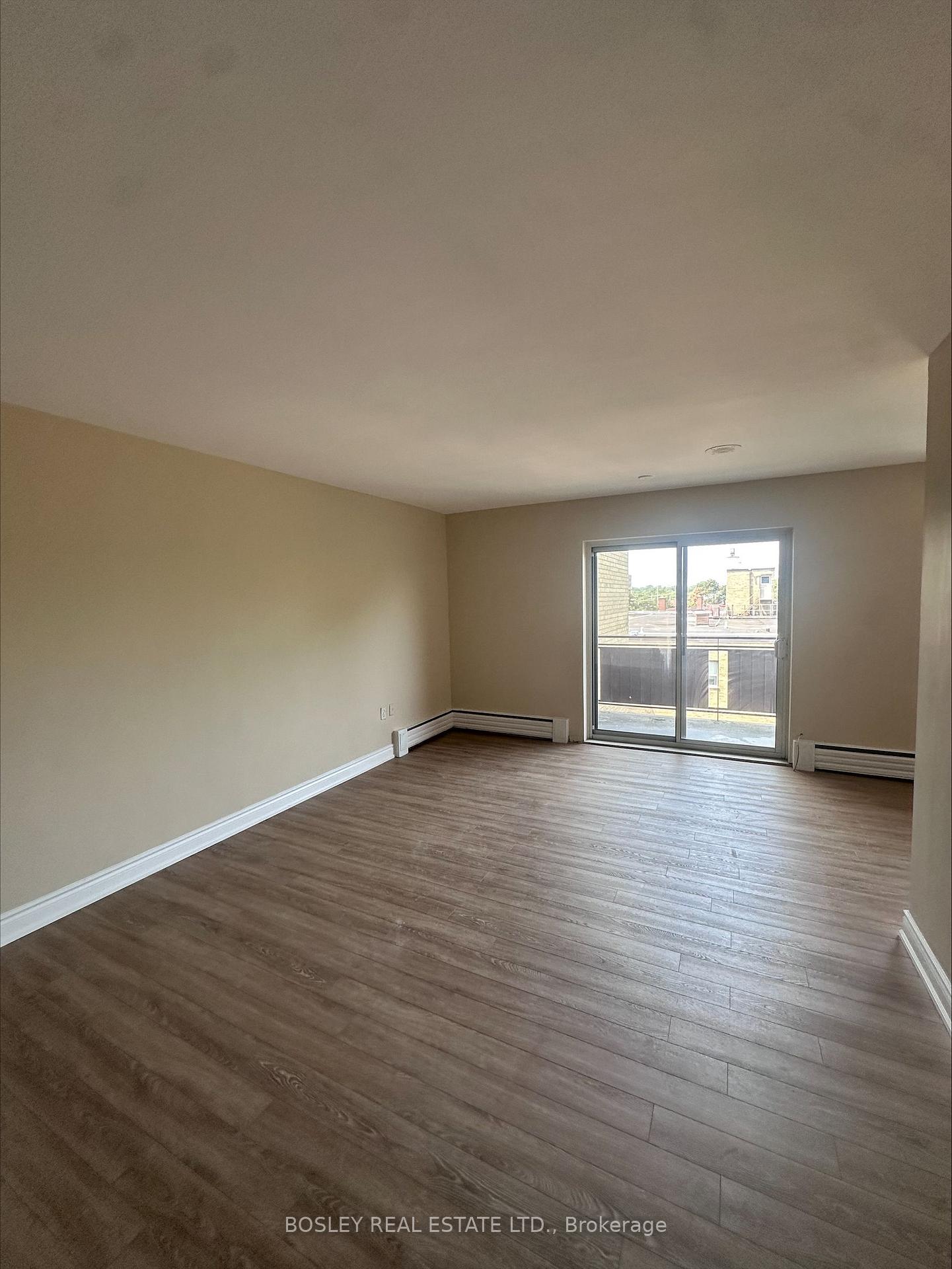 Photo 8 of Unit 605, 972 Eglinton Avenue E, Toronto, Leaside — HOMEH