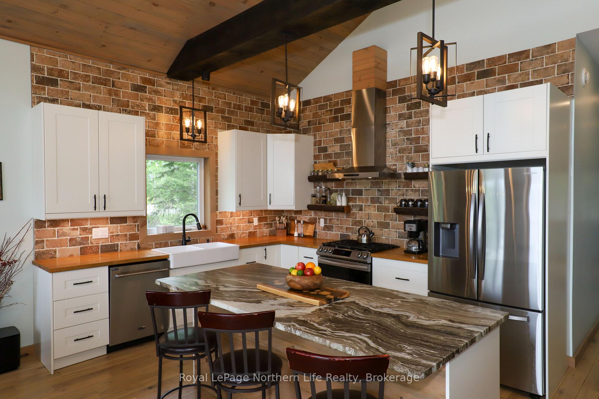 Photo 27 of 56 White Bear Court, Temagami — HOMEH