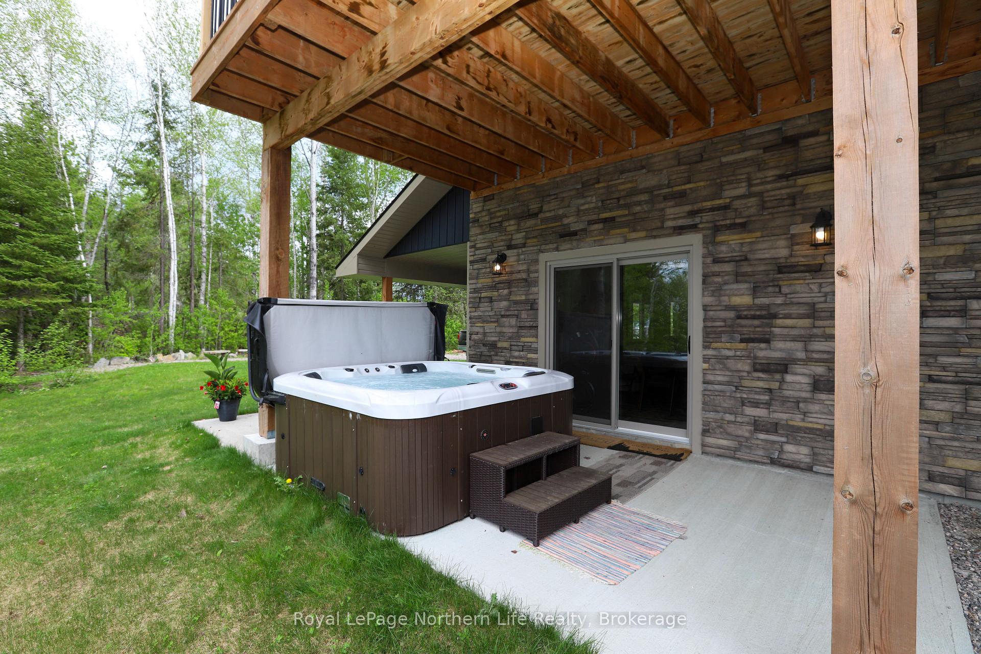 Photo 32 of 56 White Bear Court, Temagami — HOMEH