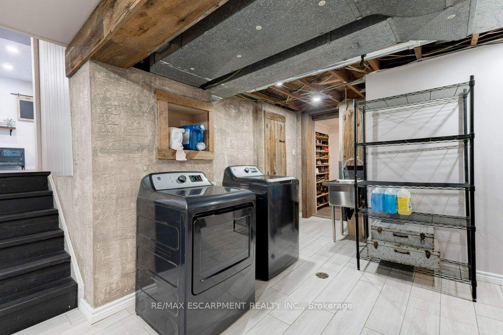 Photo 37 of 156 Columbia Drive, Hamilton, Buchanan — HOMEH