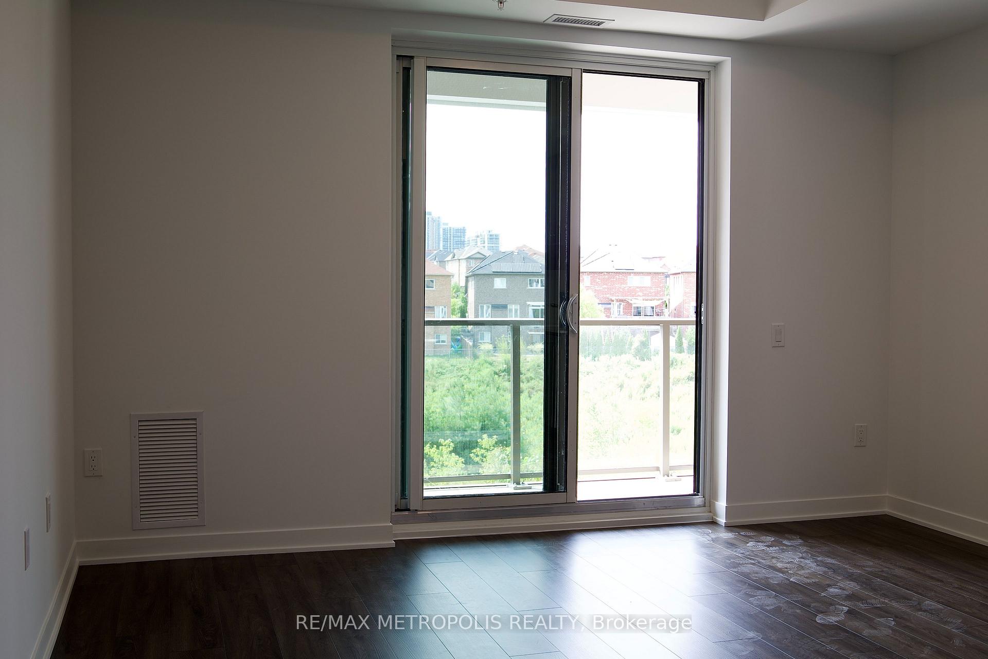 Photo 14 of Unit 309, 385 Arctic Red Drive, Oshawa, Windfields — HOMEH