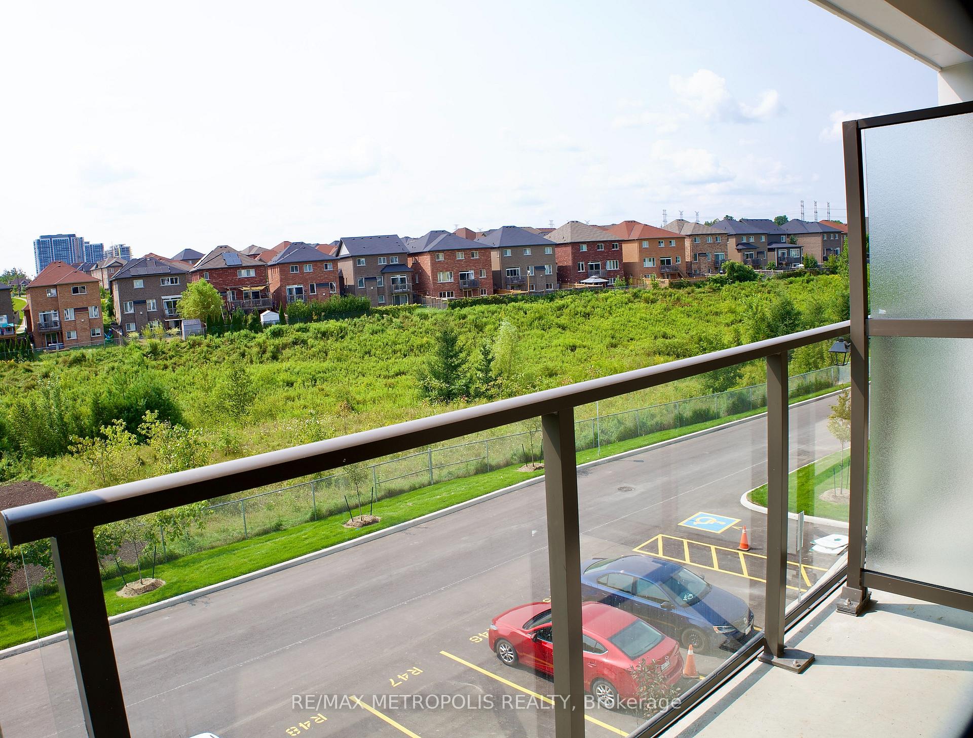 Photo 27 of Unit 309, 385 Arctic Red Drive, Oshawa, Windfields — HOMEH