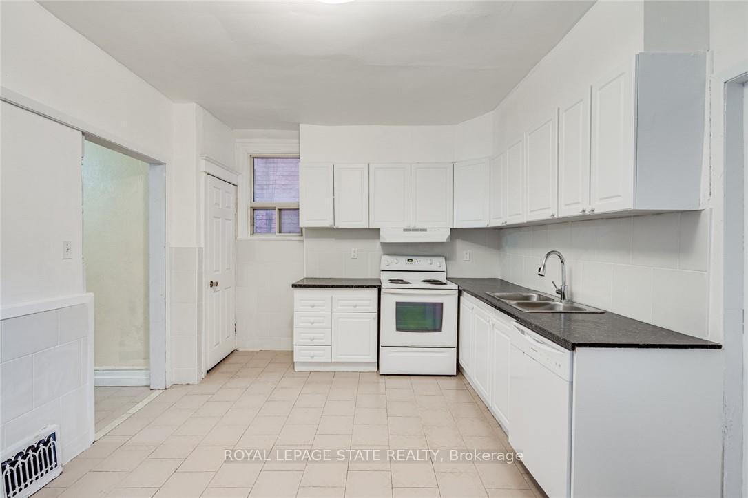 Photo 31 of 94 Wentworth Street N, Hamilton, Gibson — HOMEH