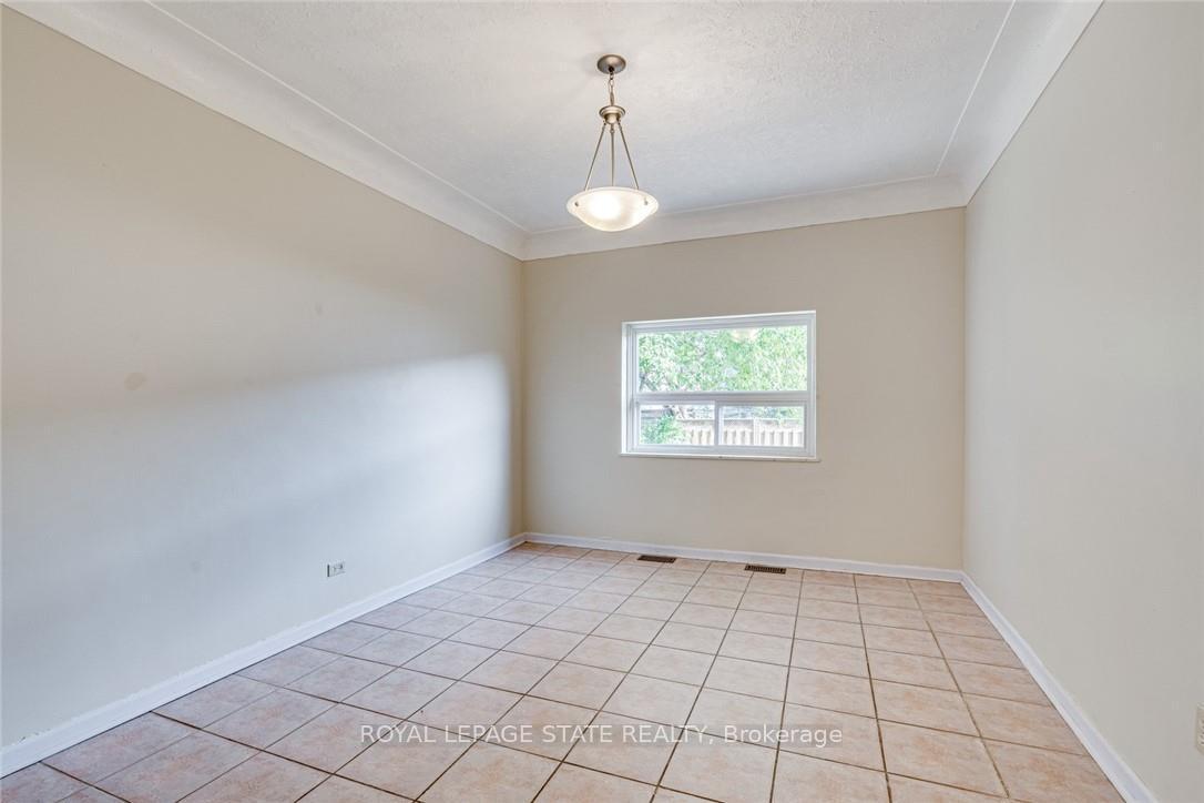Photo 33 of 94 Wentworth Street N, Hamilton, Gibson — HOMEH