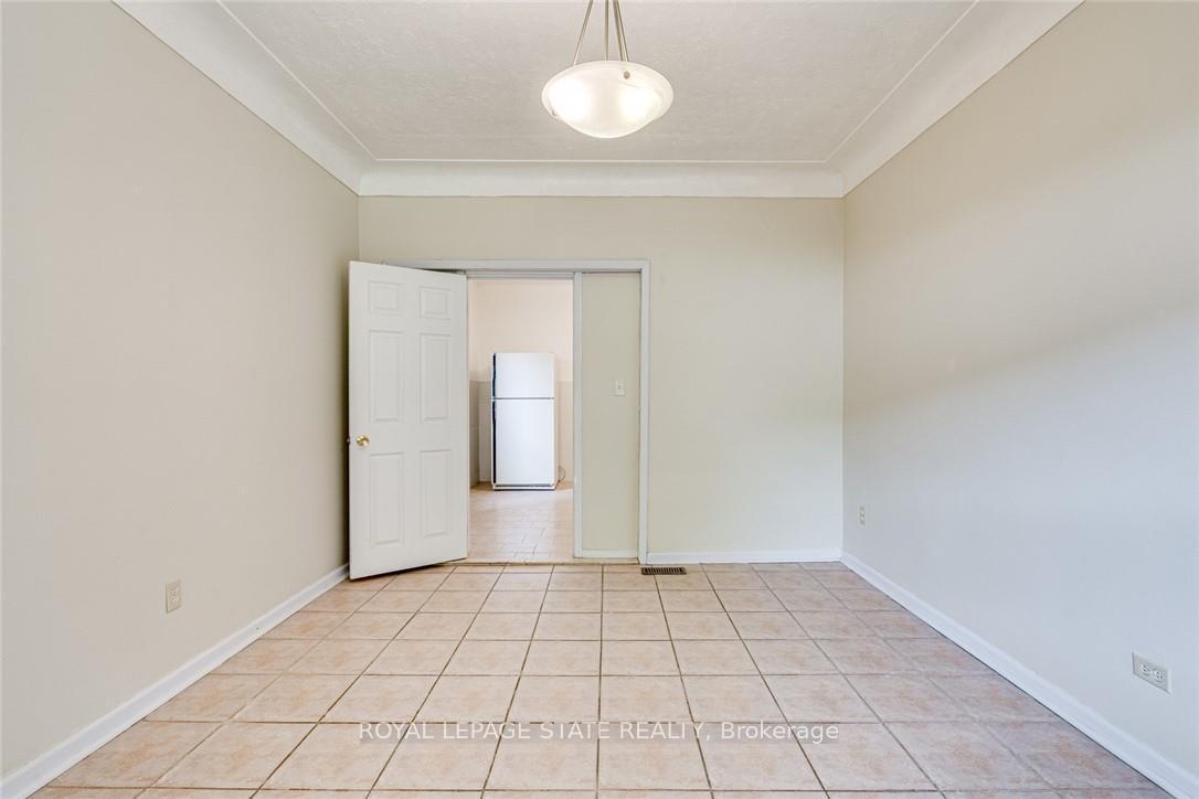 Photo 16 of 94 Wentworth Street N, Hamilton, Gibson — HOMEH